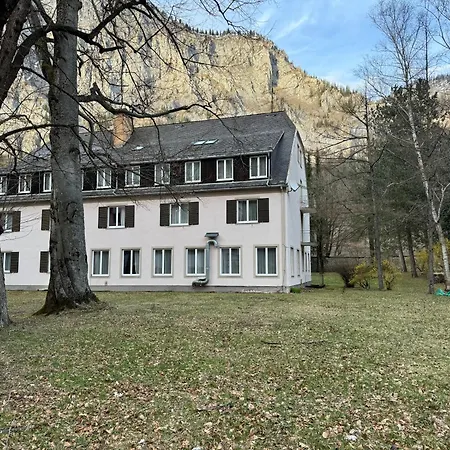 Gaestehaus Schloss Leopoldstein * Eisenerz