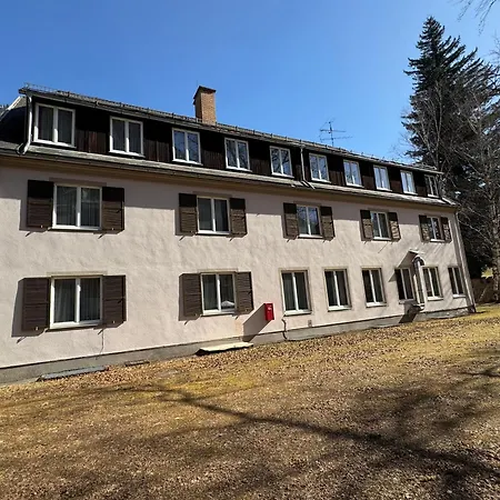 Gaestehaus Schloss Leopoldstein Alloggio in famiglia Eisenerz