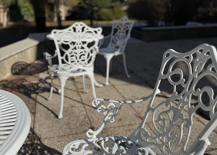 Gaestehaus Schloss Leopoldstein Rum i privatbostad Eisenerz