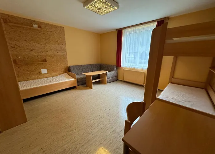 Gaestehaus Schloss Leopoldstein *