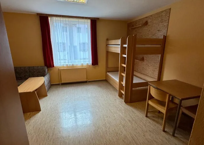 Gaestehaus Schloss Leopoldstein